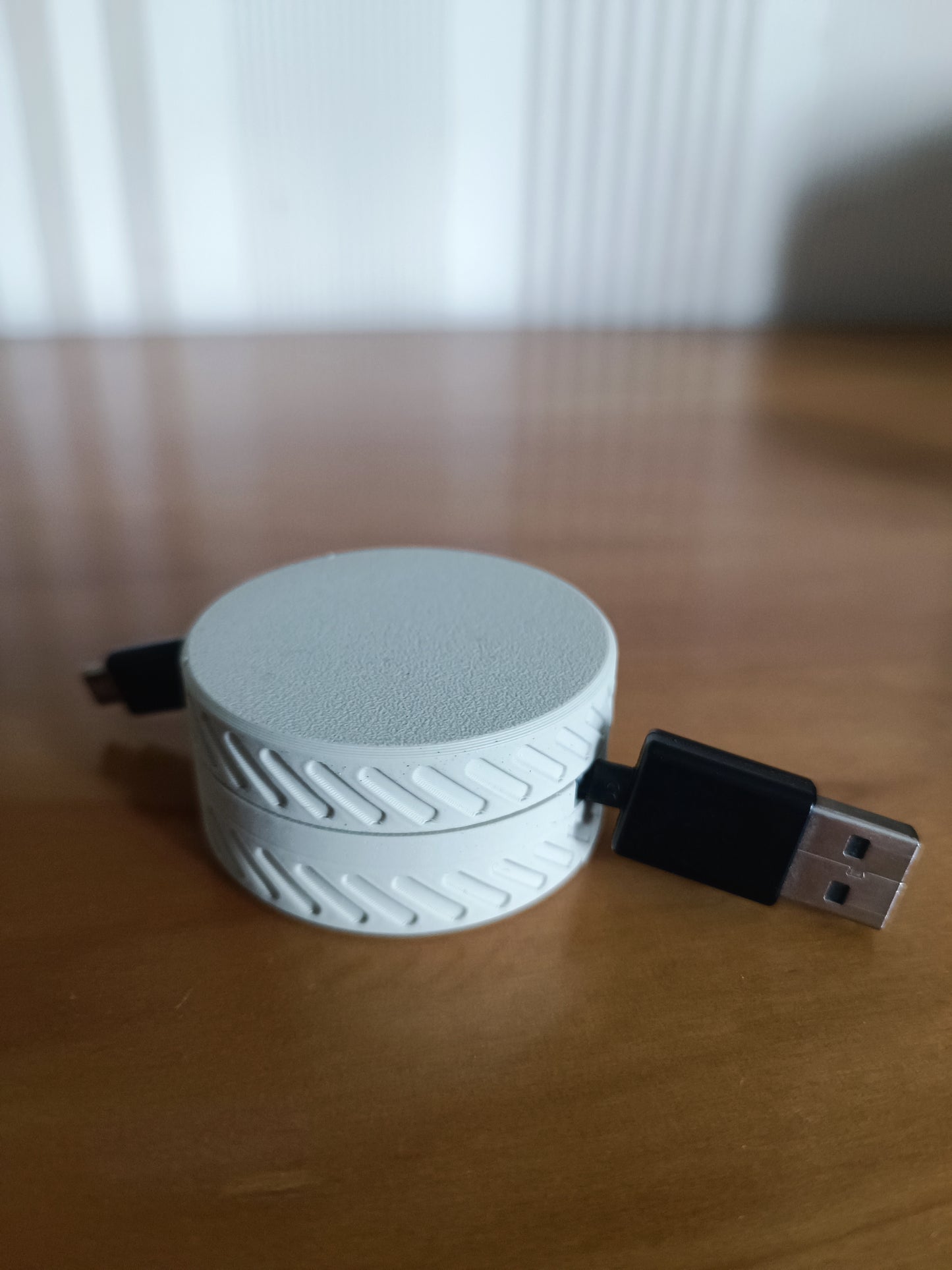 ￼ cables holder